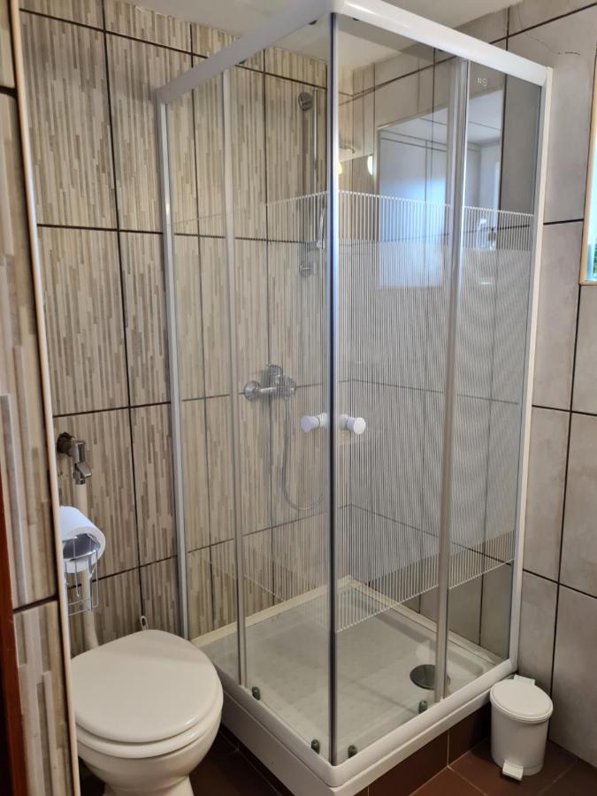 Anna Bella Apartman Дьюла Екстер'єр фото